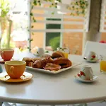Villino Giovanna Wi-fi Ac Prima Fila Mare Pineta Bed and breakfast 3*