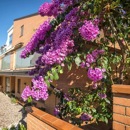 Villino Giovanna Wi-fi Ac Prima Fila Mare Pineta Bed and breakfast